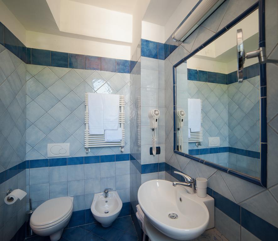 Hotel Villa Hermosa Ischia Exterior photo